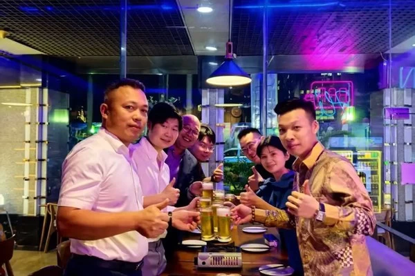 Dari “Sesama Perantau” Menjadi “Keluarga” — Suara Para Pengurus Kamar Dagang Hangzhou Indonesia