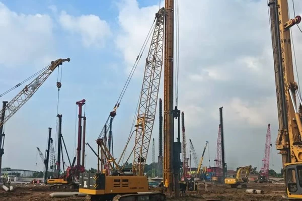 Kamar Dagang Hangzhou Indonesia: Edisi 1329 — Kontak Proyek Renovasi, Jalan, Gedung Bertingkat, dan Berbagai Pekerjaan Konstruksi