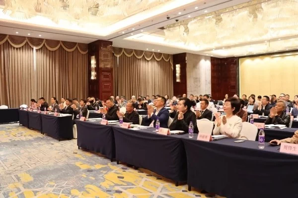 Ketua Kamar Dagang Hangzhou Indonesia Ye Daifeng: Mengundang Perusahaan dan Perantau Hangzhou untuk Membangun Sabuk dan Jalan Bersama