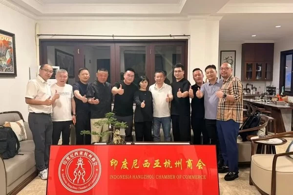 Bersatu dan Melangkah Maju | Terima Kasih atas Perhatian Hu Xiaojie, Ketua Kamar Dagang Umum Zhejiang Indonesia