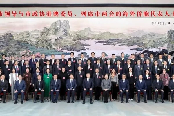 Memulai perjalanan baru setelah menghadiri Dua Sesi: refleksi Ketua Kamar Dagang Hangzhou Indonesia Ye Daifeng