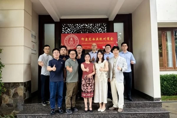 Kamar Dagang Hangzhou Indonesia sukses menyelenggarakan rapat pertama Dewan Pengurus